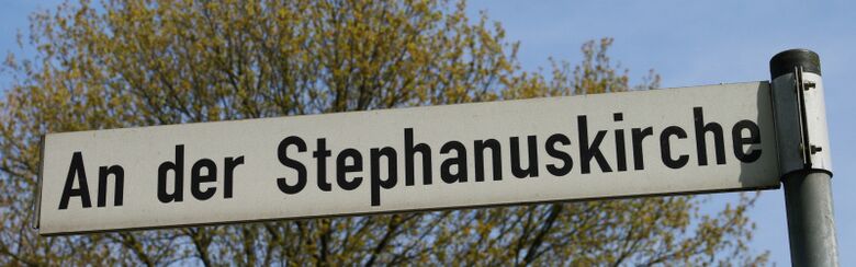 Straßenschild An der Stephanuskirche