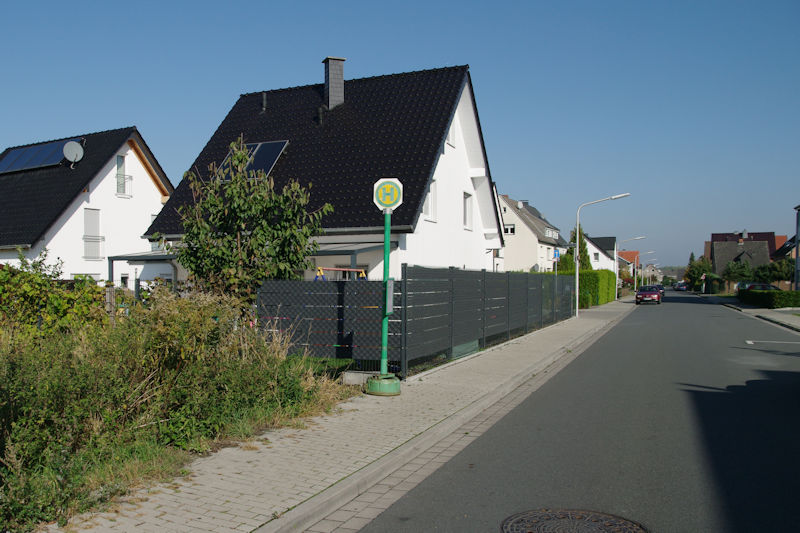 Datei:VHS Kaethe Kollwitz Weg2.jpg