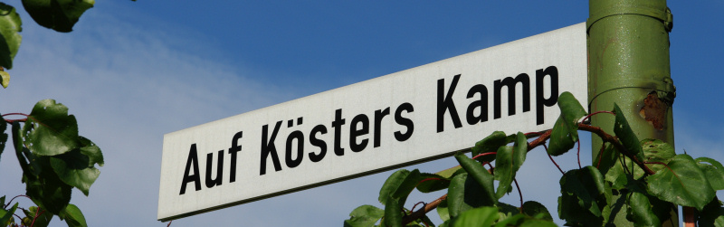 Datei:Strassenschild Auf Koesters Kamp.jpg