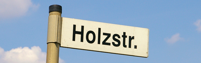Datei:Strassenschild Holzstrasse.jpg