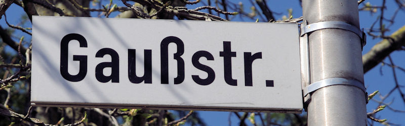 Datei:Strassenschild Gaussstrasse.jpg