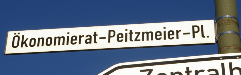 Datei:Strassenschild Oekonomierat Peitzmeier Platz.jpg