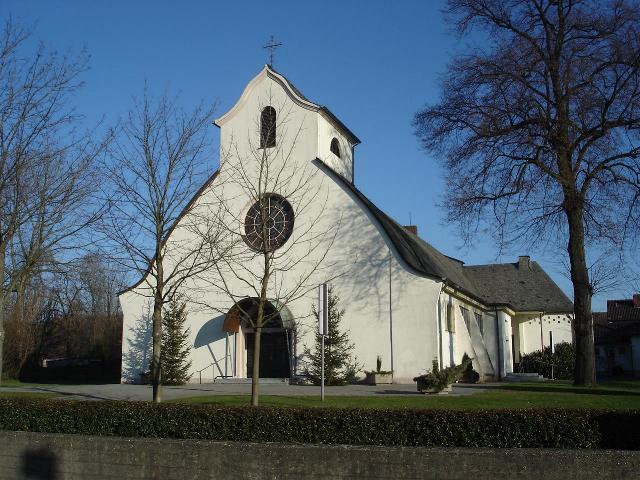 Katholische Kirche St. Josef im Jahr 2007