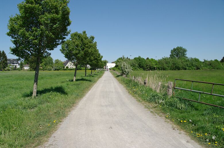 Straße-HS08 zwischen Straße-HS01 und Brökermersch