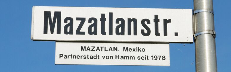 Straßenschild Mazatlanstraße