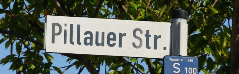 Straßenschild Pillauer Straße