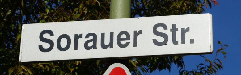 Straßenschild Sorauer Straße