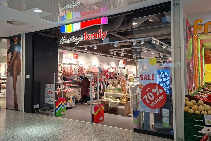 Datei:Ernstings Family Allee Center.jpg