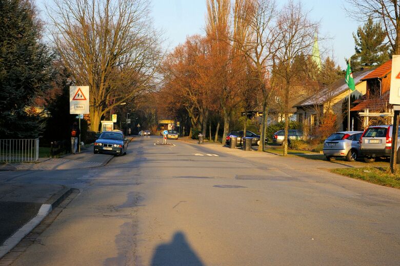 An der Windmühle Ecke Kleinbahnstraße Richtung Reginenstraße