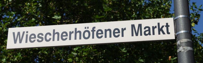 Straßenschild Wiescherhöfener Markt