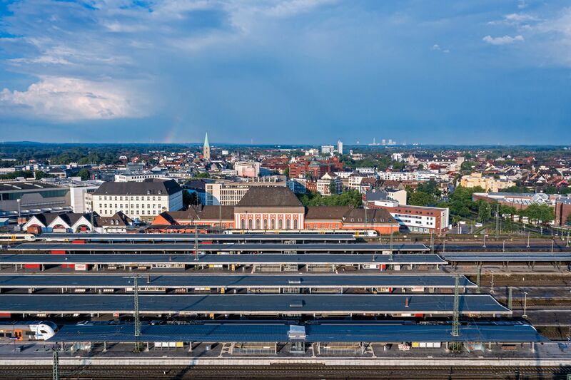 Datei:Luftbild Innenstadt mit Bahnhofsviertel (2020).jpg