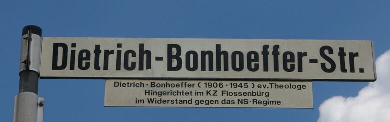 Straßenschild Dietrich-Bonhoeffer-Straße
