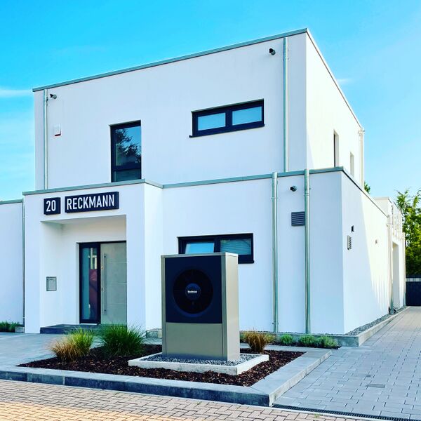 Datei:Tim Reckmann Firma.jpg