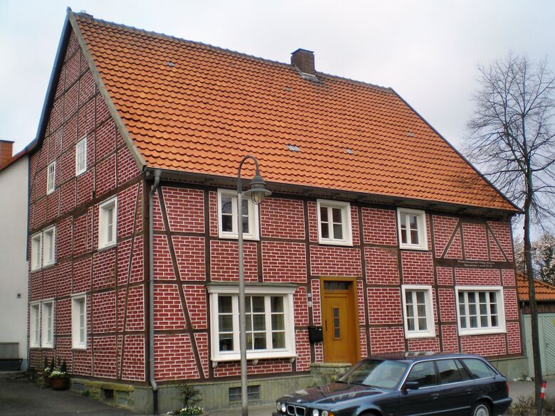 Traufseite zur Alte Salzstraße