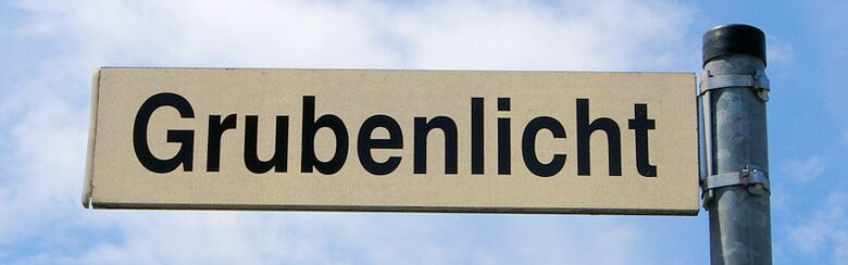 Straßenschild Grubenlicht