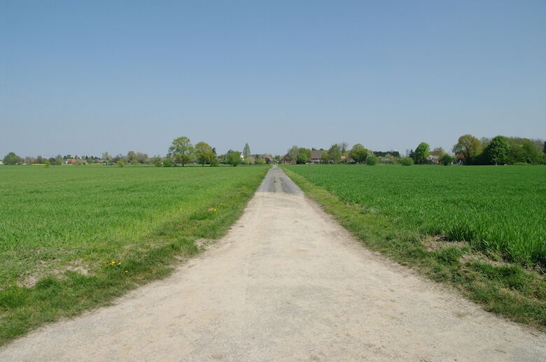 Straße-UE55 von der Straße-UE54 aus