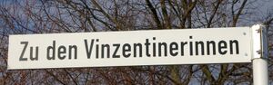 Straßenschild Zu den Vinzentinerinnen