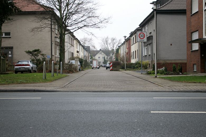 Bergengruenstraße von der Richard-Wagner-Straße aus