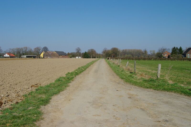 Datei:Strasse PE18 02.jpg