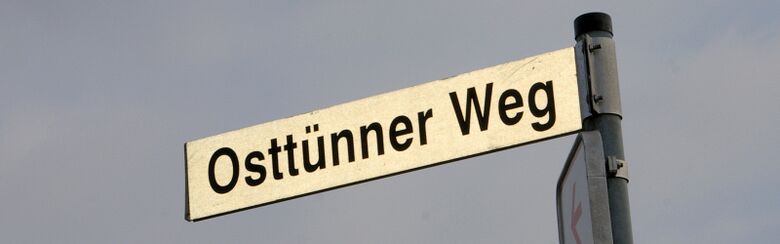Straßenschild Osttünner Weg