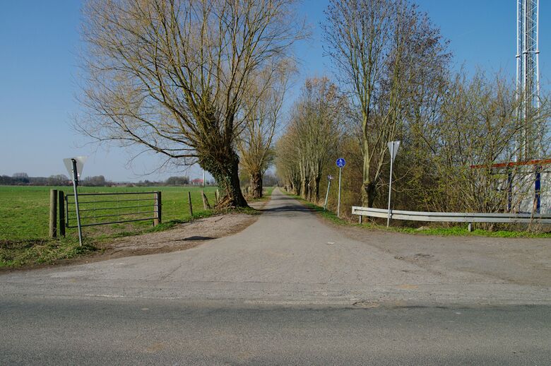Straße-RH03 nördlicher Teil vom Hellweg aus