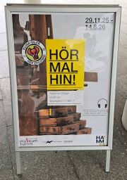 Hoer mal hin! Aufsteller.jpg