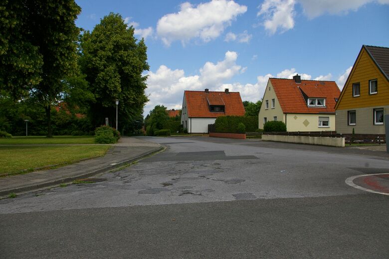 Rembrandtstraße von der Dietrich-Bonhoeffer-Straße aus