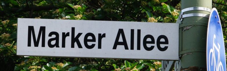 Straßenschild Marker Allee