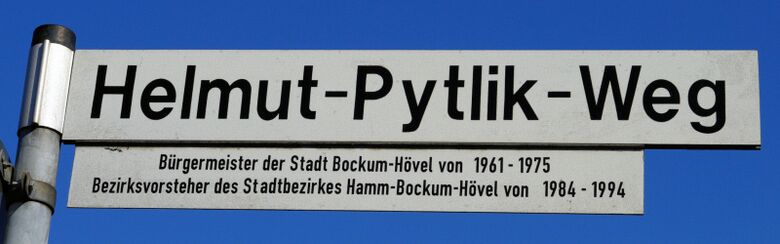 Straßenschild Helmut-Pytlik-Weg