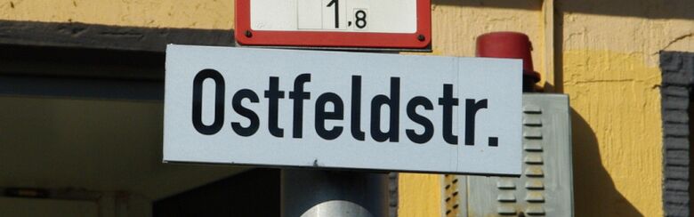 Straßenschild Ostfeldstraße