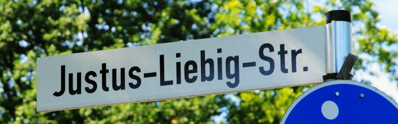 Straßenschild Justus-Liebig-Straße
