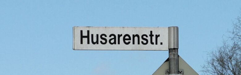 Straßenschild Husarenstraße