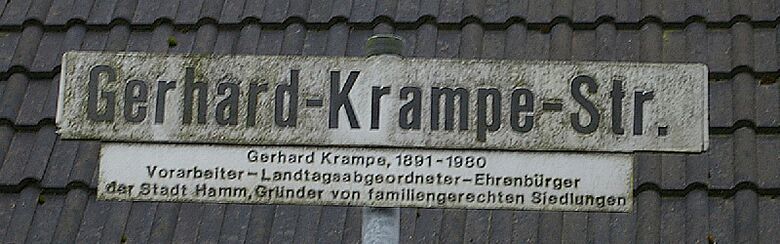 Straßenschild Gerhard-Krampe-Straße