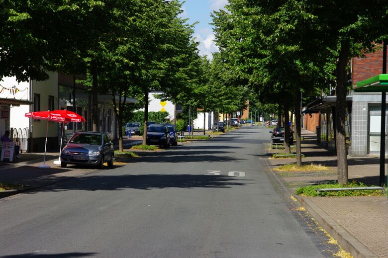 Marinestraße von der Hohenhöveler Straße aus