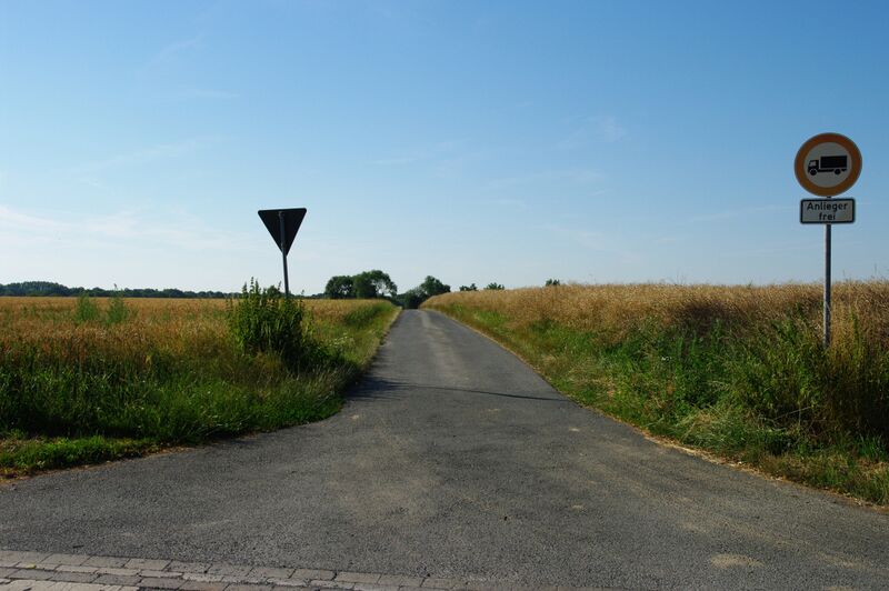 Datei:Strasse RH134 01.jpg