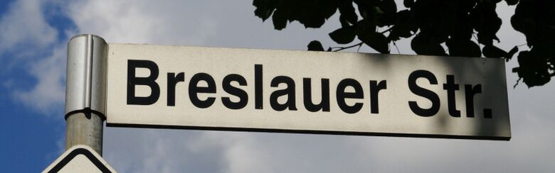 Straßenschild Breslauer Straße