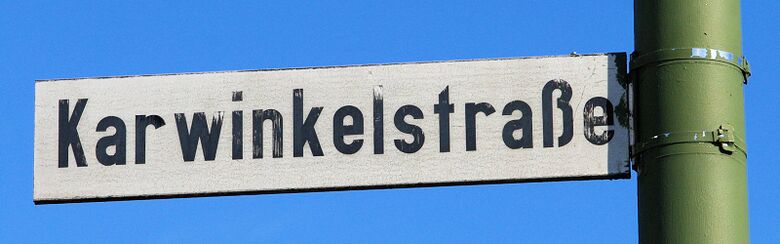 Straßenschild Karwinkelstraße
