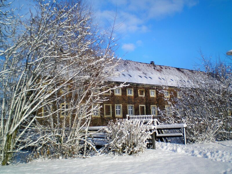 Datei:Schloss Oberwerries Winter 07.jpg