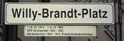 Strassenschild Willy Brandt Platz.jpg