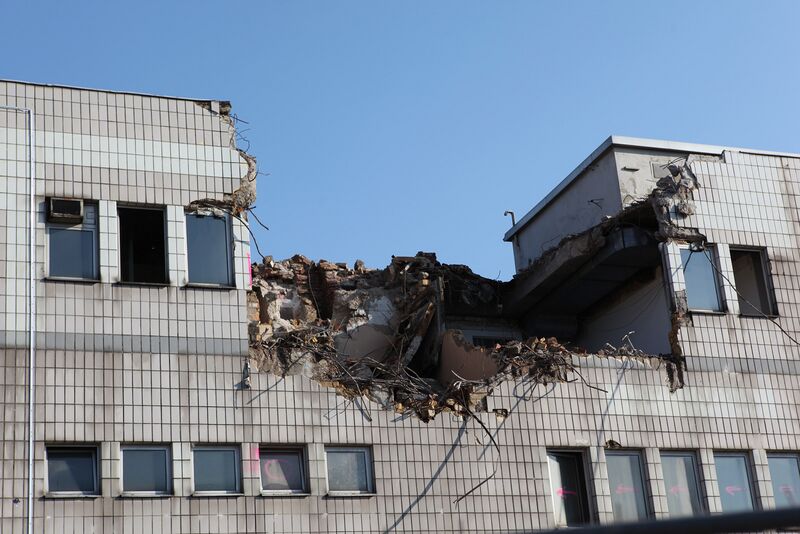 Datei:Kaufhalle Abriss 4.jpg