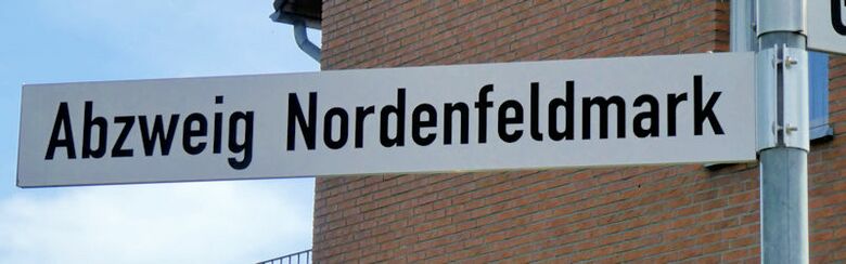 Straßenschild Abzweig Nordenfeldmark (Straße)