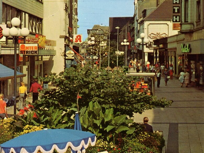 Heinrich Hill Weststraße (links), Postkartenausschnitt 1970er