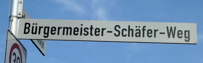 Straßenschild Bürgermeister-Schäfer-Weg