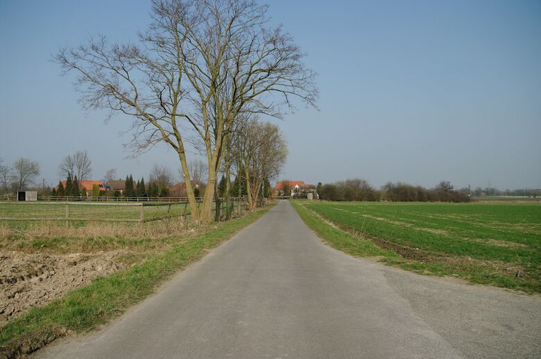 Straße-RH113 Ecke Straße-RH152 Richtung In der Huffel