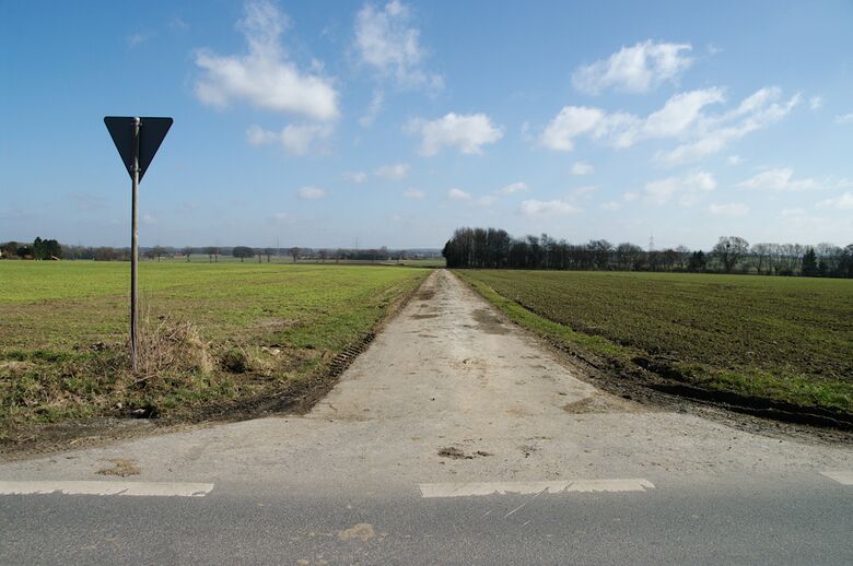 Straße-RH62 von der Allener Straße aus