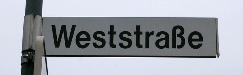 Datei:Strassenschild Weststrasse.jpg