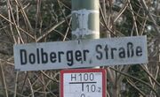 Strassenschild Dolberger Strasse.jpg