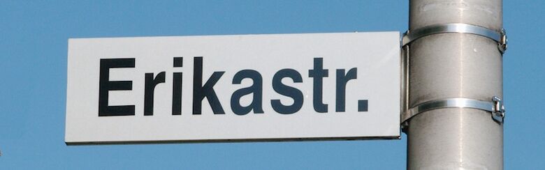 Straßenschild Erikastraße