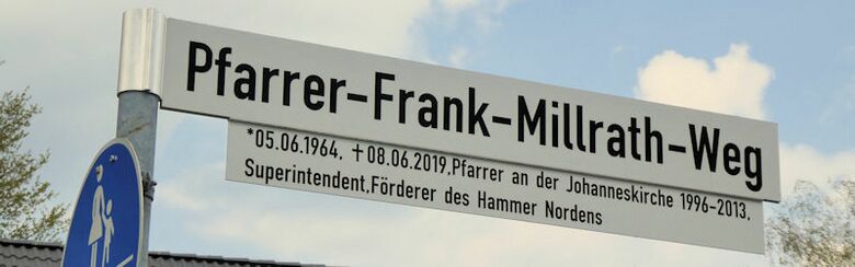 Straßenschild Pfarrer-Frank-Millrath-Weg