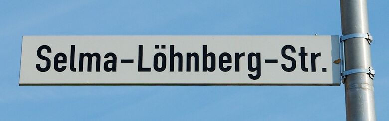 Straßenschild Selma-Löhnberg-Straße
